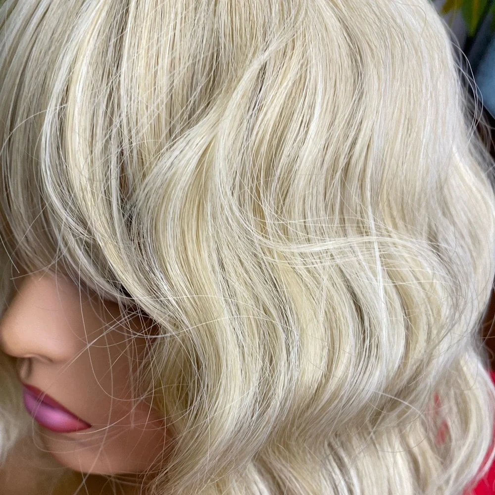 CLEARANCE stunning heatsafe atomic blonde bob